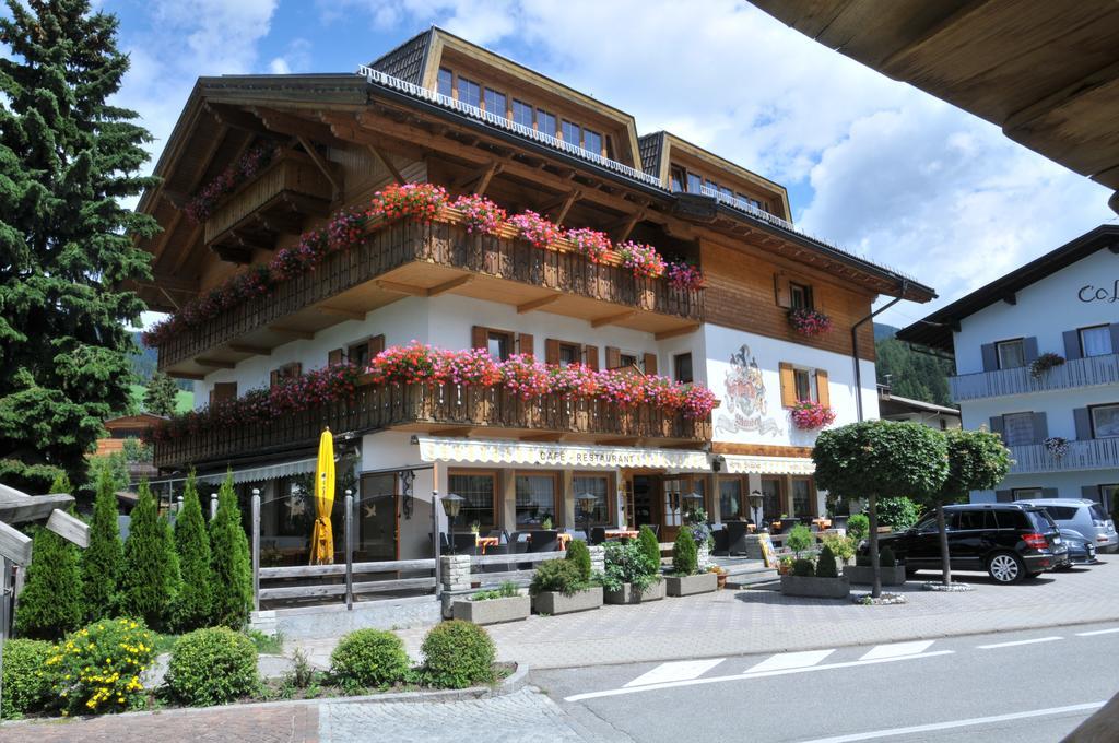 Hotel Stauder Dobbiaco Esterno foto