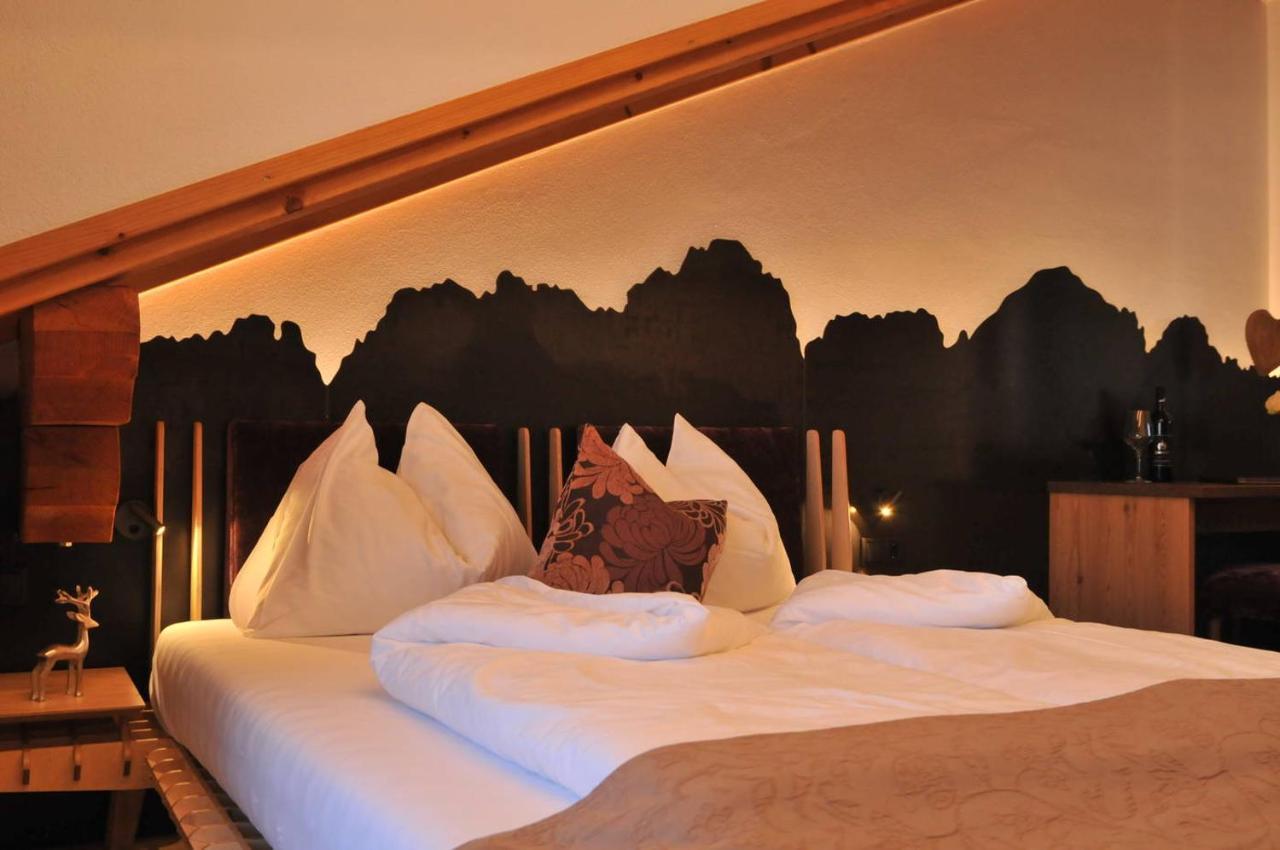 Hotel Stauder Dobbiaco Esterno foto