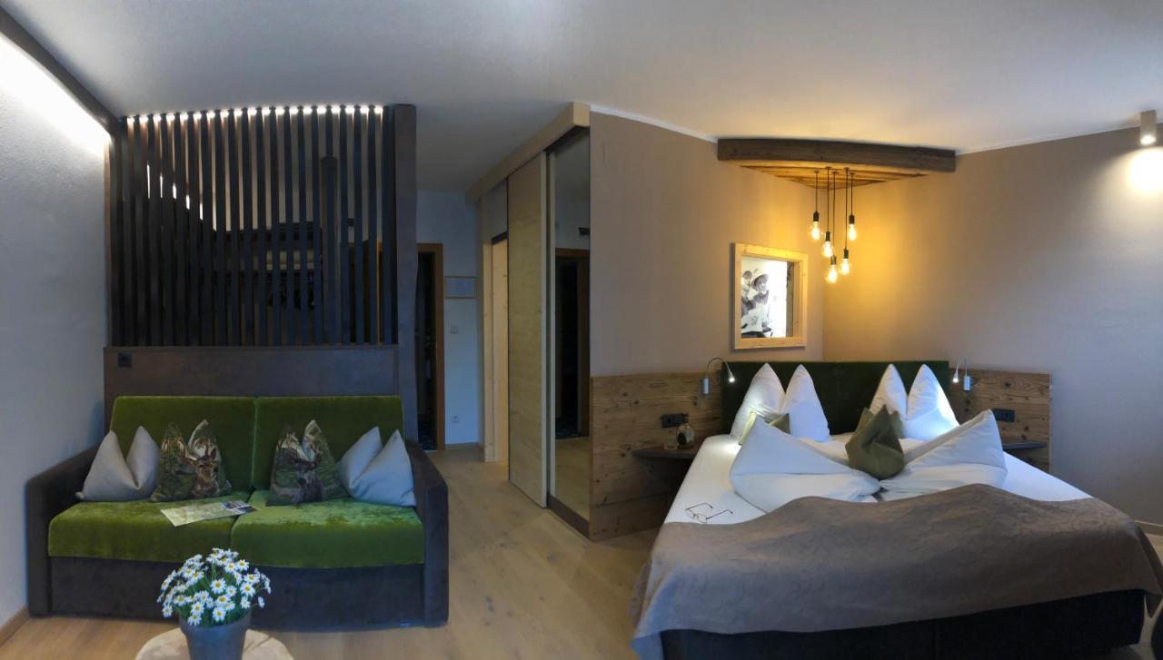 Hotel Stauder Dobbiaco Esterno foto